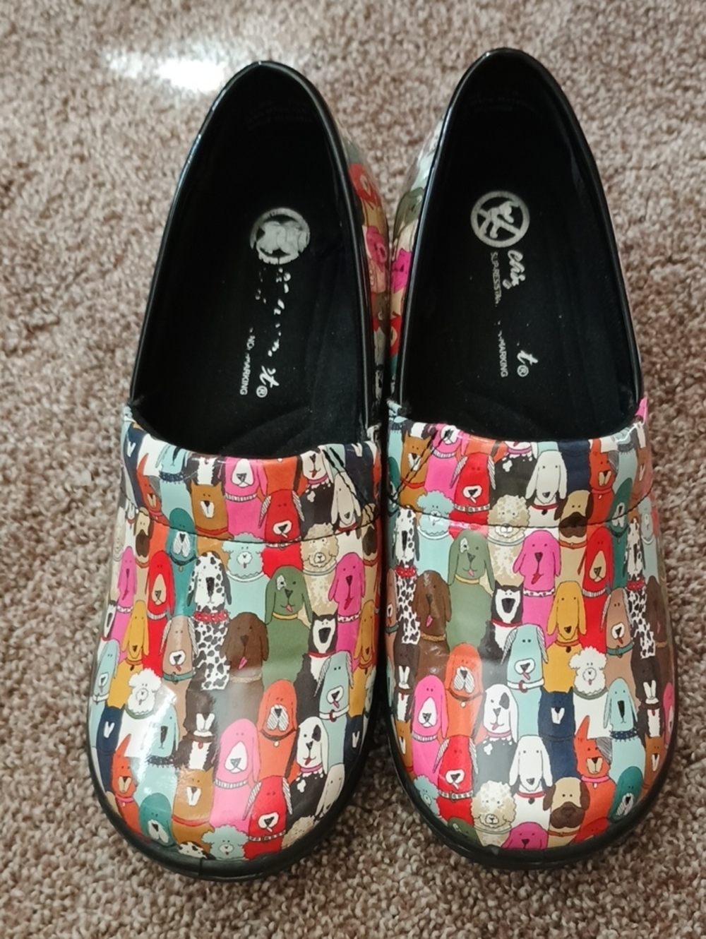 Vet or Groomer Clogs, Easy Street, Lyndee, Non Marking, Dog Print